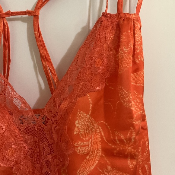 FREE PEOPLE INTIMATELY OFF THE COAST CAMI COMBO WITH LACE DETAIL. - Picture 2 of 6